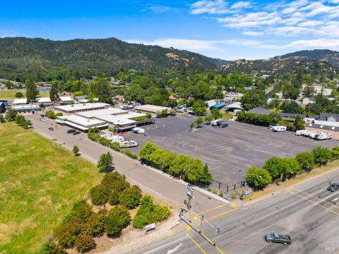 180 Healdsburg Avenue Cloverdale CA 95425