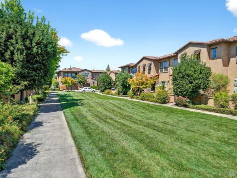 180 Healdsburg Avenue Cloverdale CA 95425