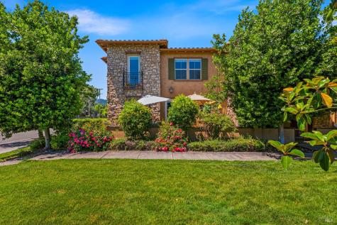 180 Healdsburg Avenue Cloverdale CA 95425