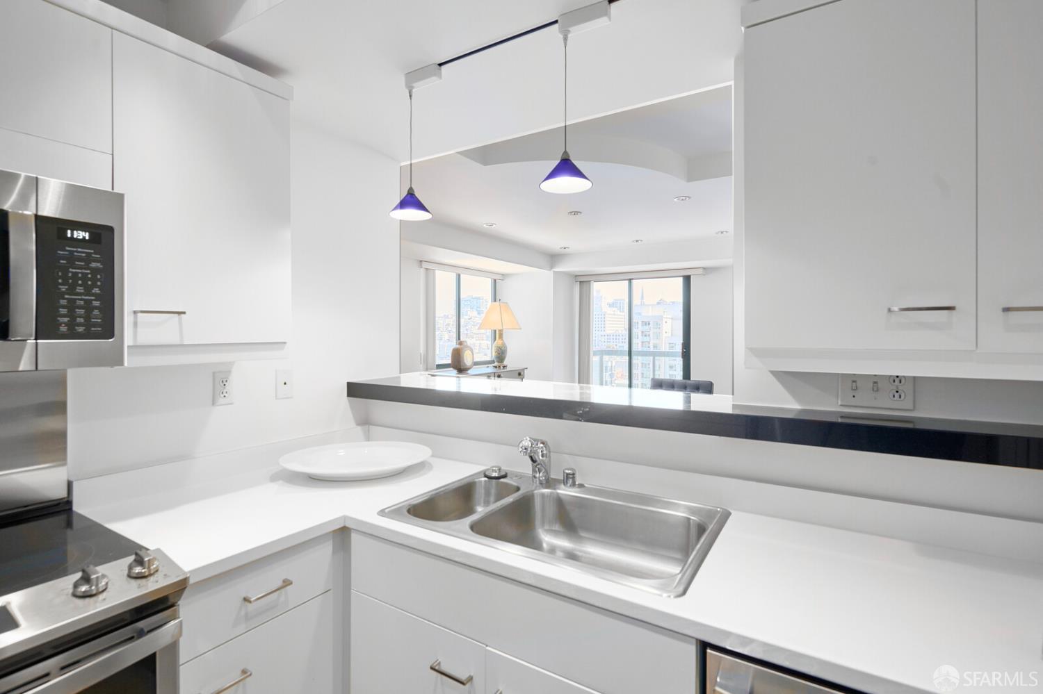1 Daniel Burnham Court San Francisco CA 94109