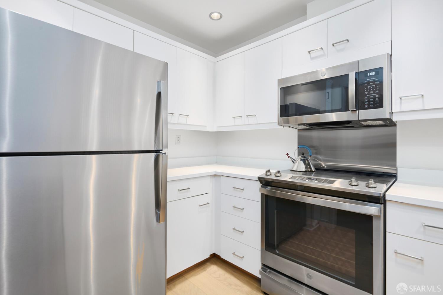1 Daniel Burnham Court San Francisco CA 94109