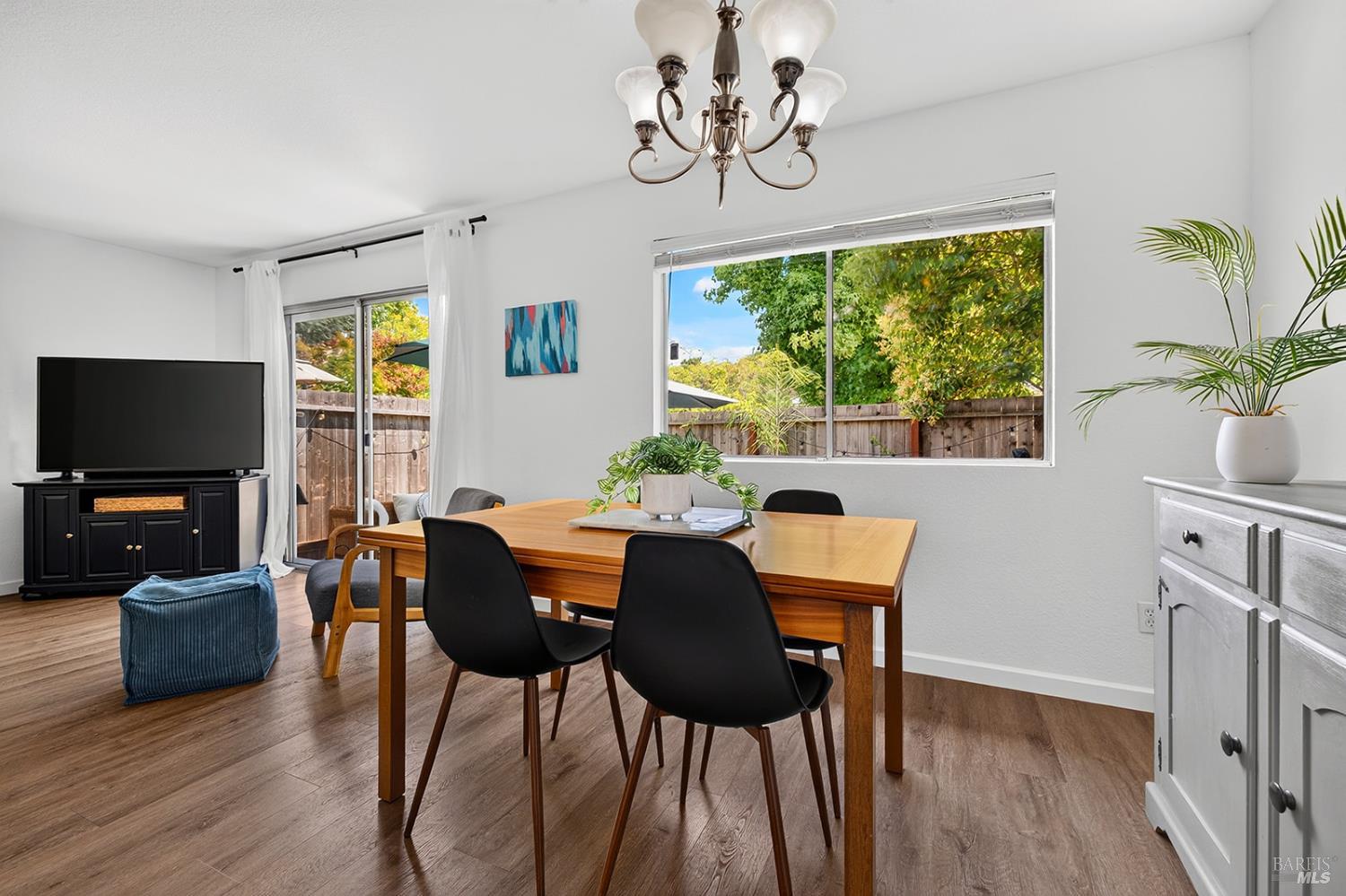 107 Acorn Drive Petaluma CA 94952