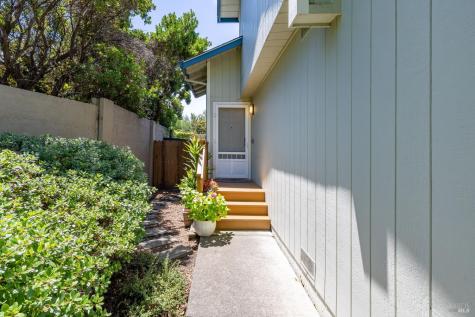 39 Meridian Circle Rohnert Park CA 94928