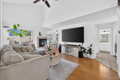 39 Meridian Circle Rohnert Park CA 94928