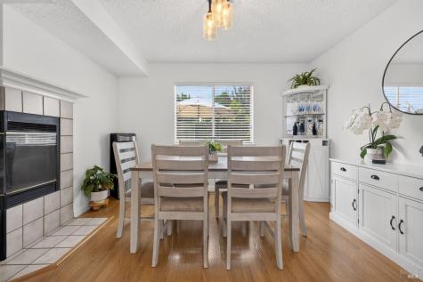 39 Meridian Circle Rohnert Park CA 94928