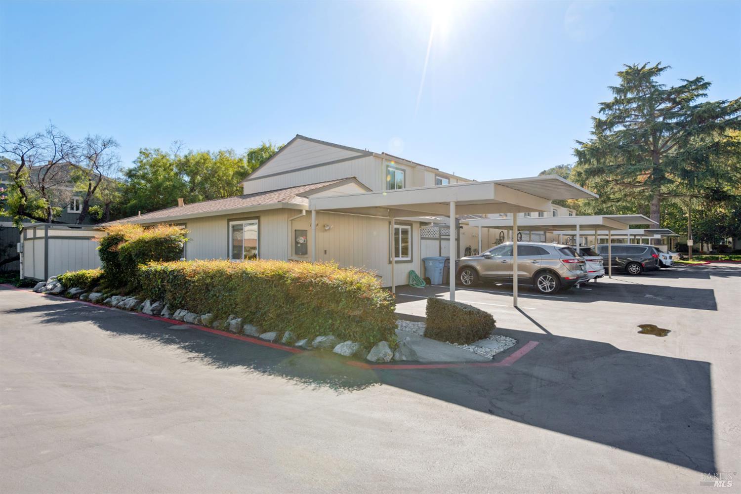 110 Oliva Court Novato CA 94947