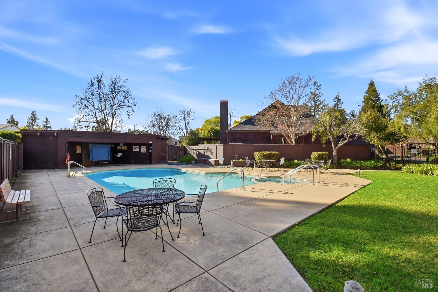 1320 North Street Santa Rosa CA 95404
