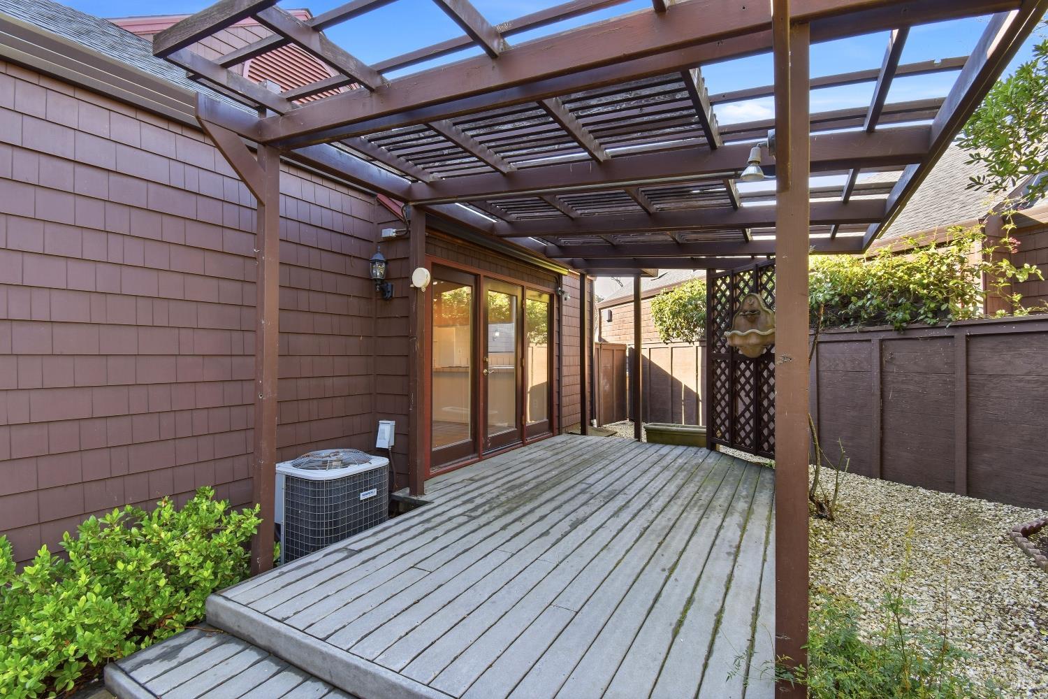 1320 North Street Santa Rosa CA 95404