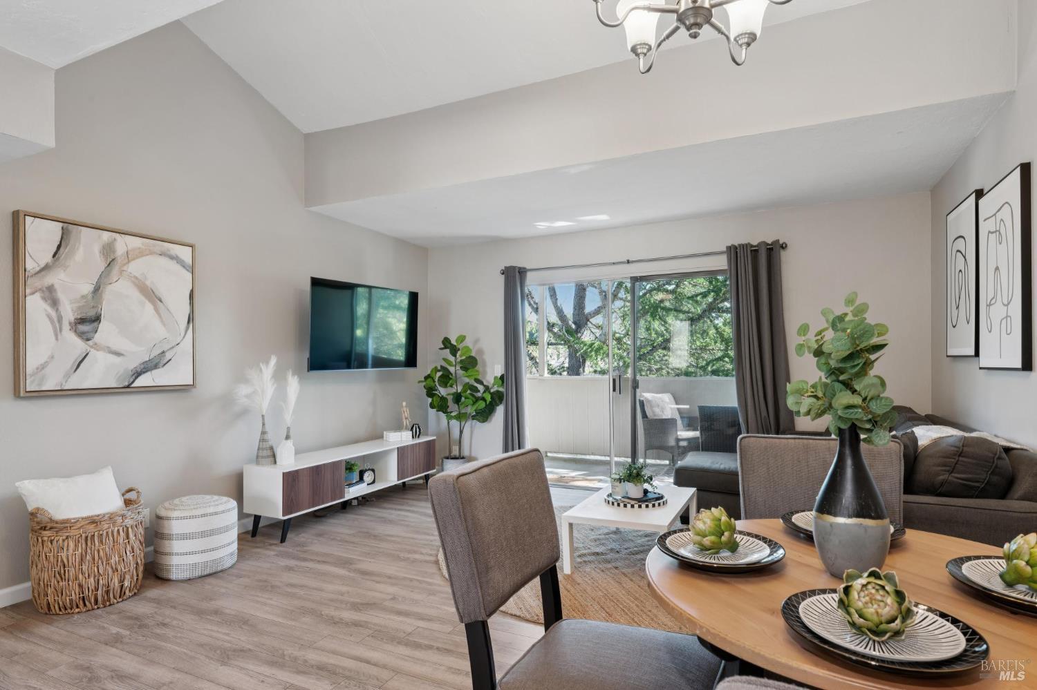 1453 Neotomas Avenue Santa Rosa CA 95405
