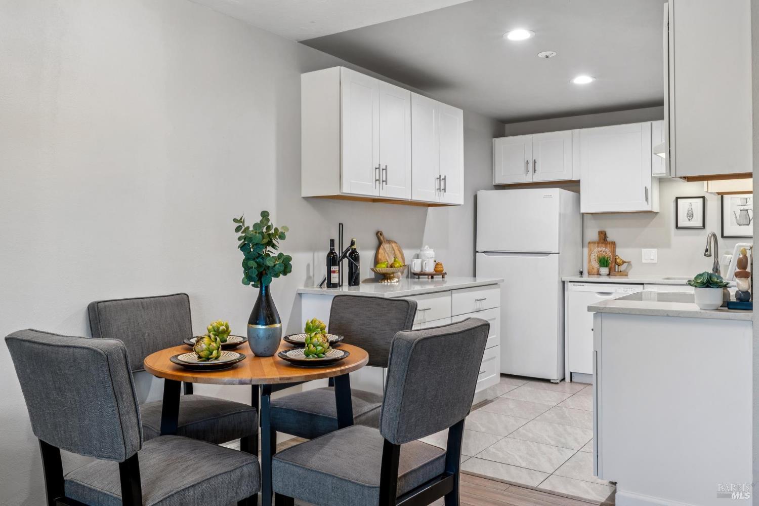 1453 Neotomas Avenue Santa Rosa CA 95405