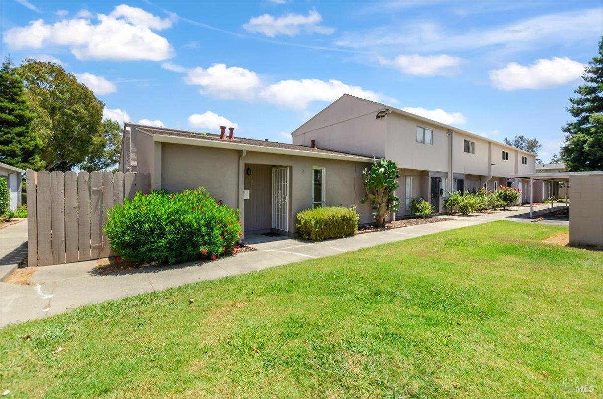106 El Verano Court Fairfield CA 94533