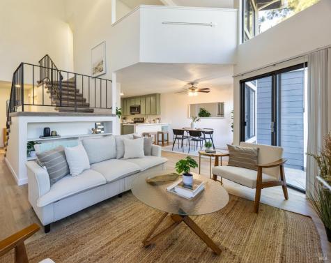 902 Marylyn Circle Petaluma CA 94954