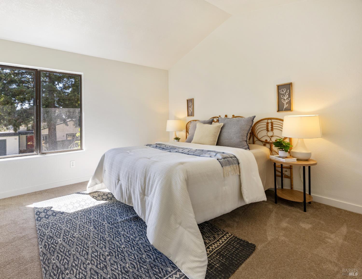 902 Marylyn Circle Petaluma CA 94954