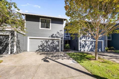 902 Marylyn Circle Petaluma CA 94954