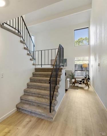 902 Marylyn Circle Petaluma CA 94954