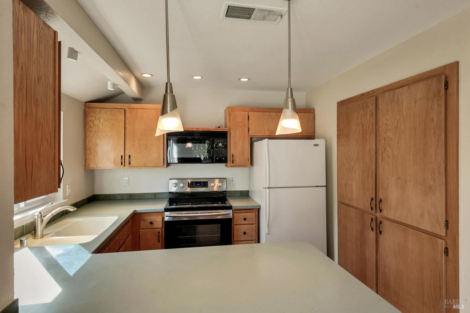 2546 Westberry Drive Santa Rosa CA 95403