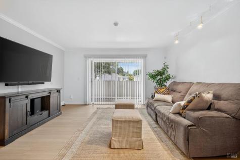 1370 Townview Avenue Santa Rosa CA 95405