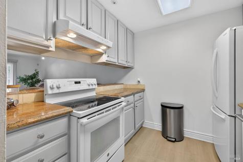 1370 Townview Avenue Santa Rosa CA 95405