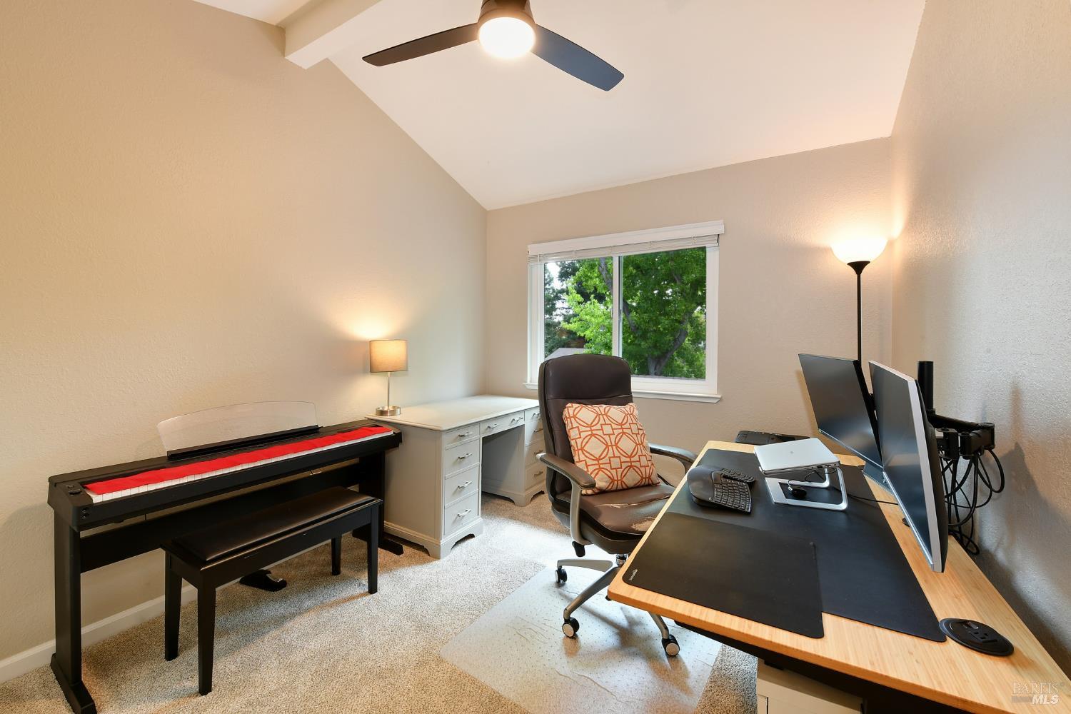 1402 Marylyn Circle Petaluma CA 94954