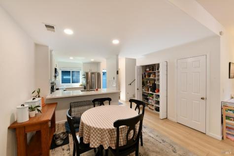1402 Marylyn Circle Petaluma CA 94954