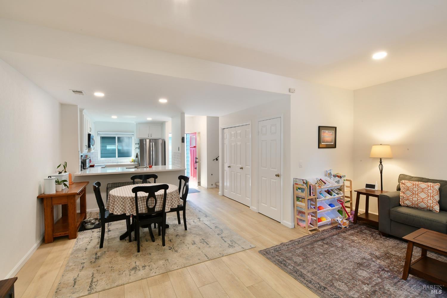 1402 Marylyn Circle Petaluma CA 94954