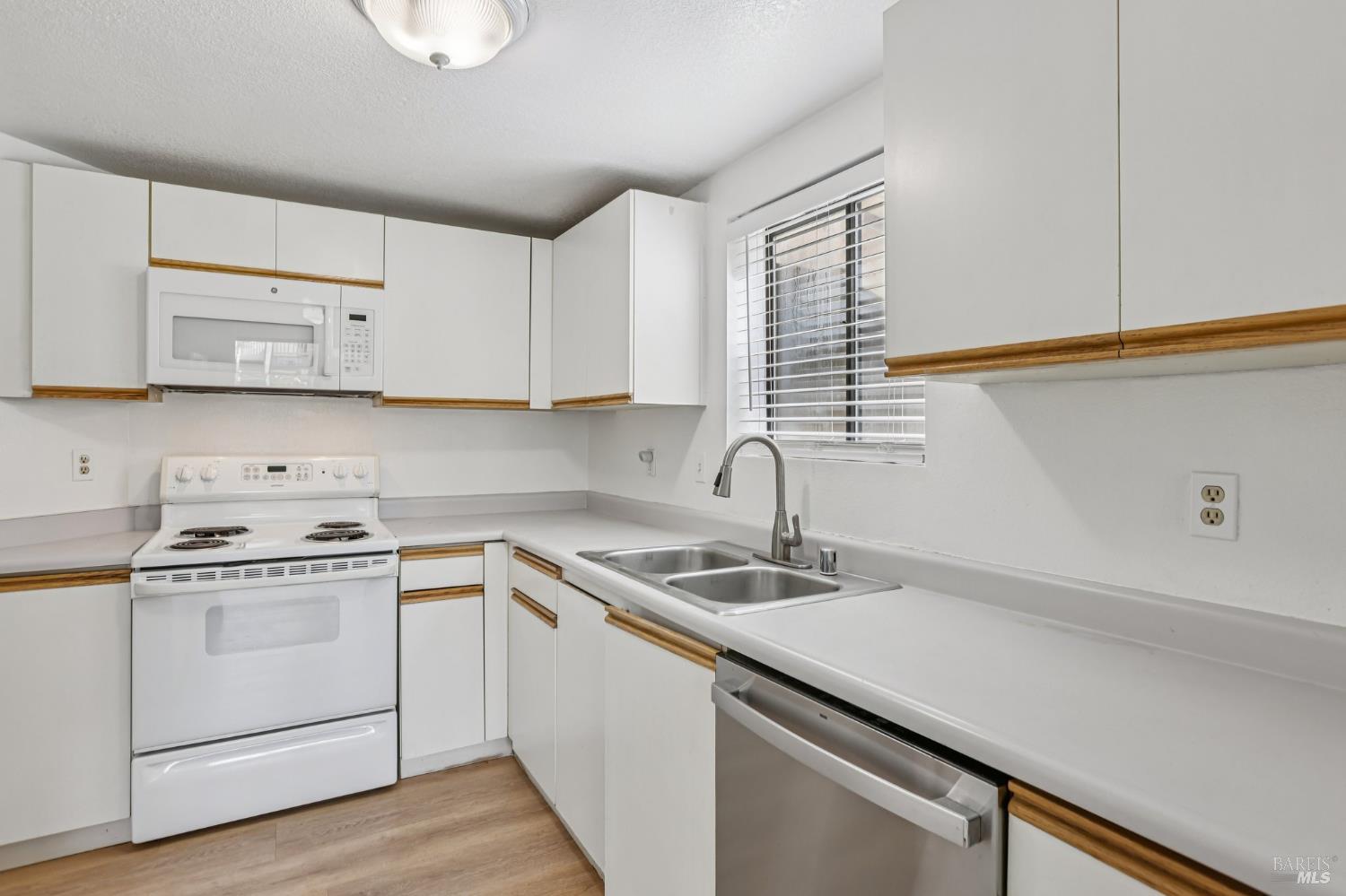 425 Mission Boulevard Santa Rosa CA 95409