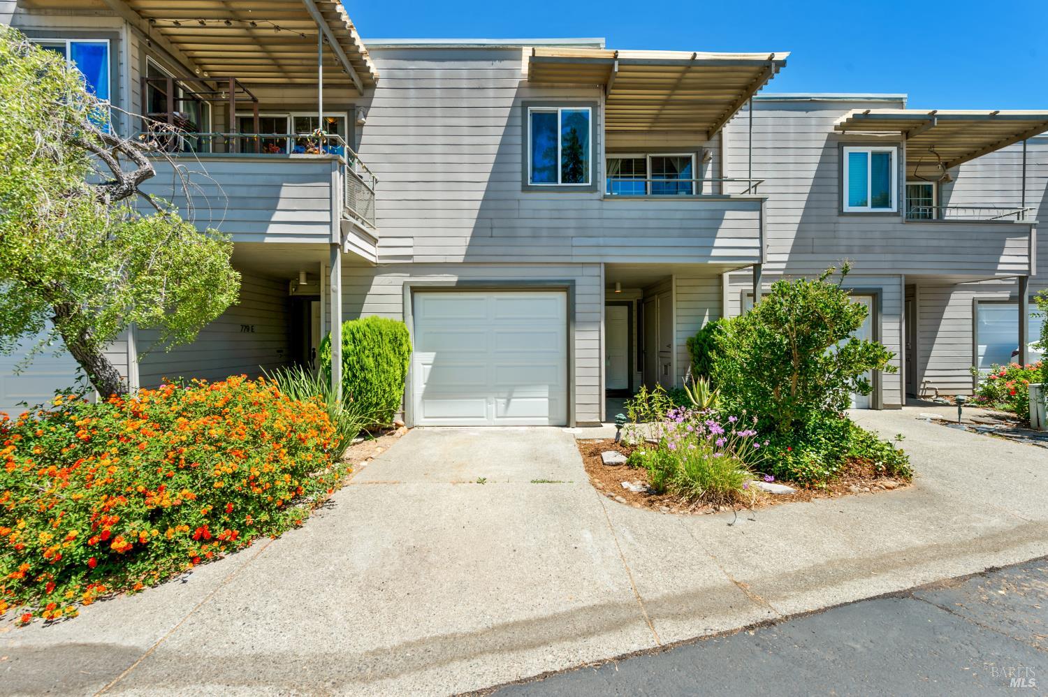 779 S Freeway Drive Napa CA 94558