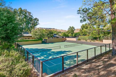 60 Surrey Lane San Rafael CA 94903