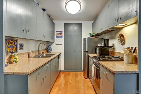 60 Surrey Lane San Rafael CA 94903
