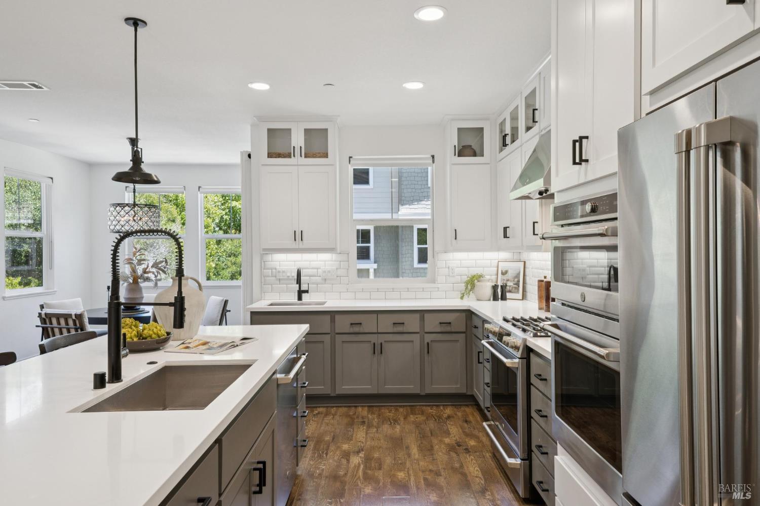 1425 Casa Buena Drive Corte Madera CA 94925