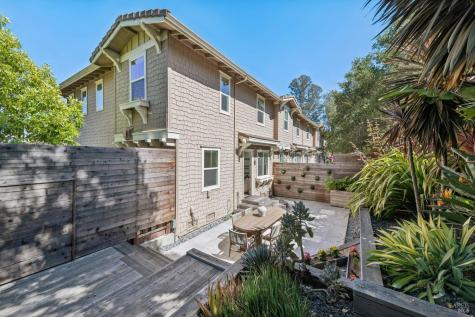 1425 Casa Buena Drive Corte Madera CA 94925