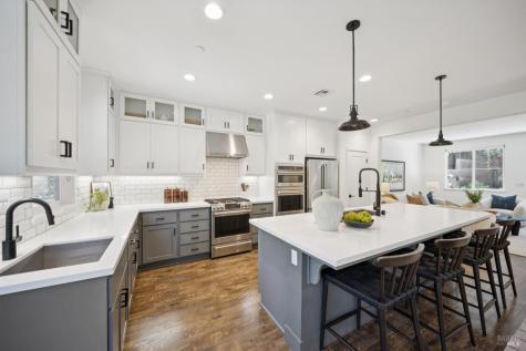 1425 Casa Buena Drive Corte Madera CA 94925