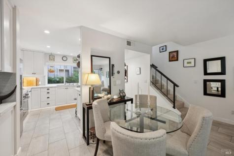 41 Flicker Drive Novato CA 94949