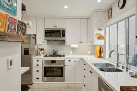 41 Flicker Drive Novato CA 94949