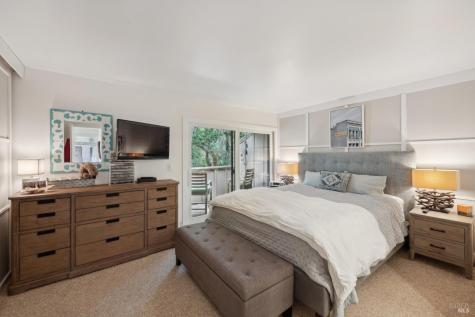 41 Flicker Drive Novato CA 94949