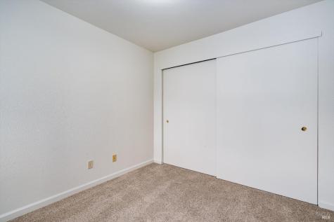 121 Elbridge Avenue Cloverdale CA 95425