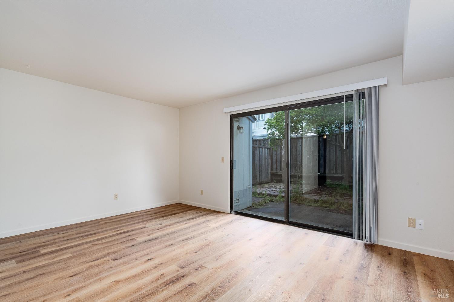 121 Elbridge Avenue Cloverdale CA 95425