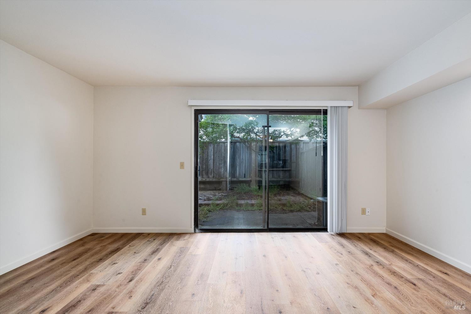 121 Elbridge Avenue Cloverdale CA 95425