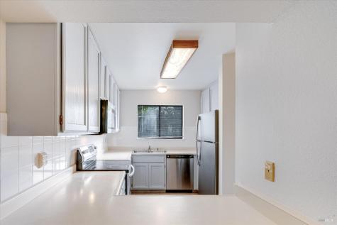 121 Elbridge Avenue Cloverdale CA 95425