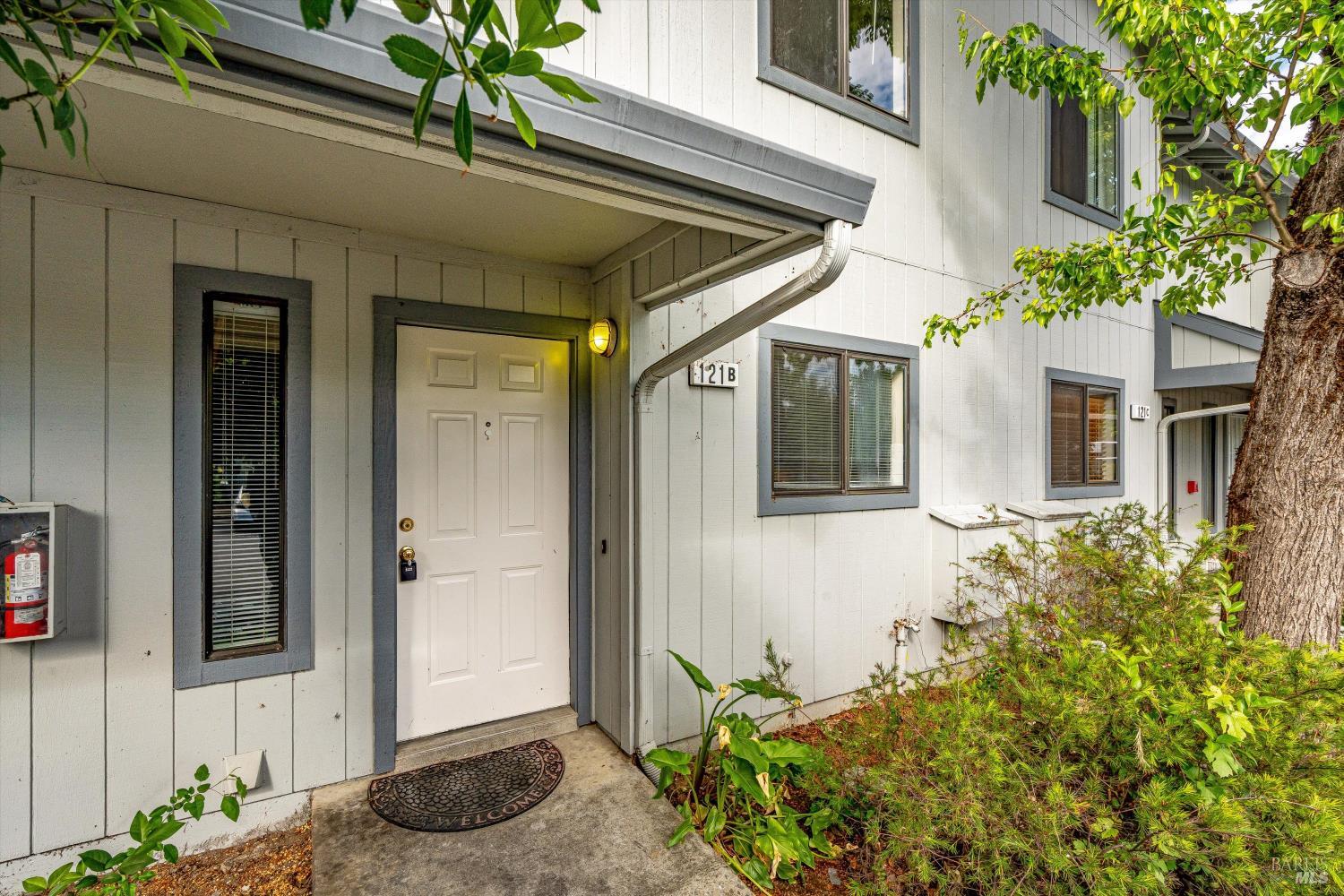 121 Elbridge Avenue Cloverdale CA 95425