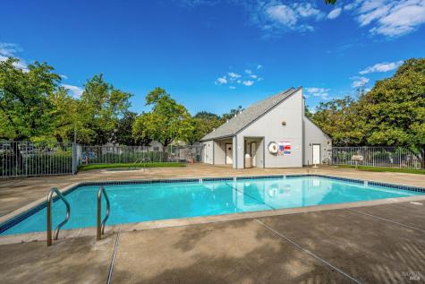121 Elbridge Avenue Cloverdale CA 95425