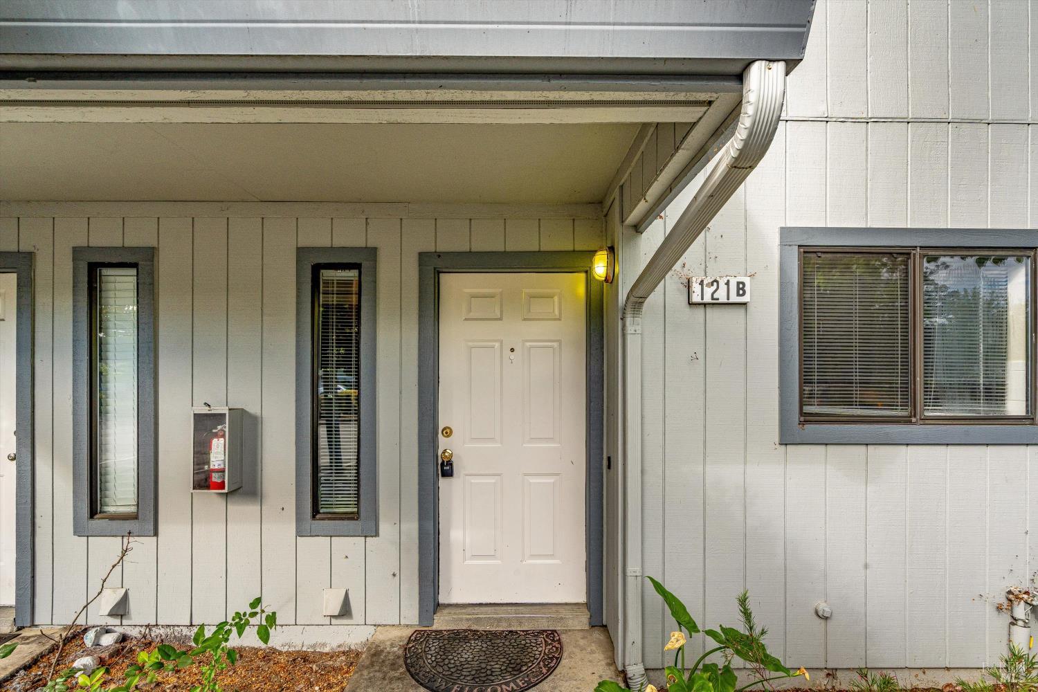 121 Elbridge Avenue Cloverdale CA 95425
