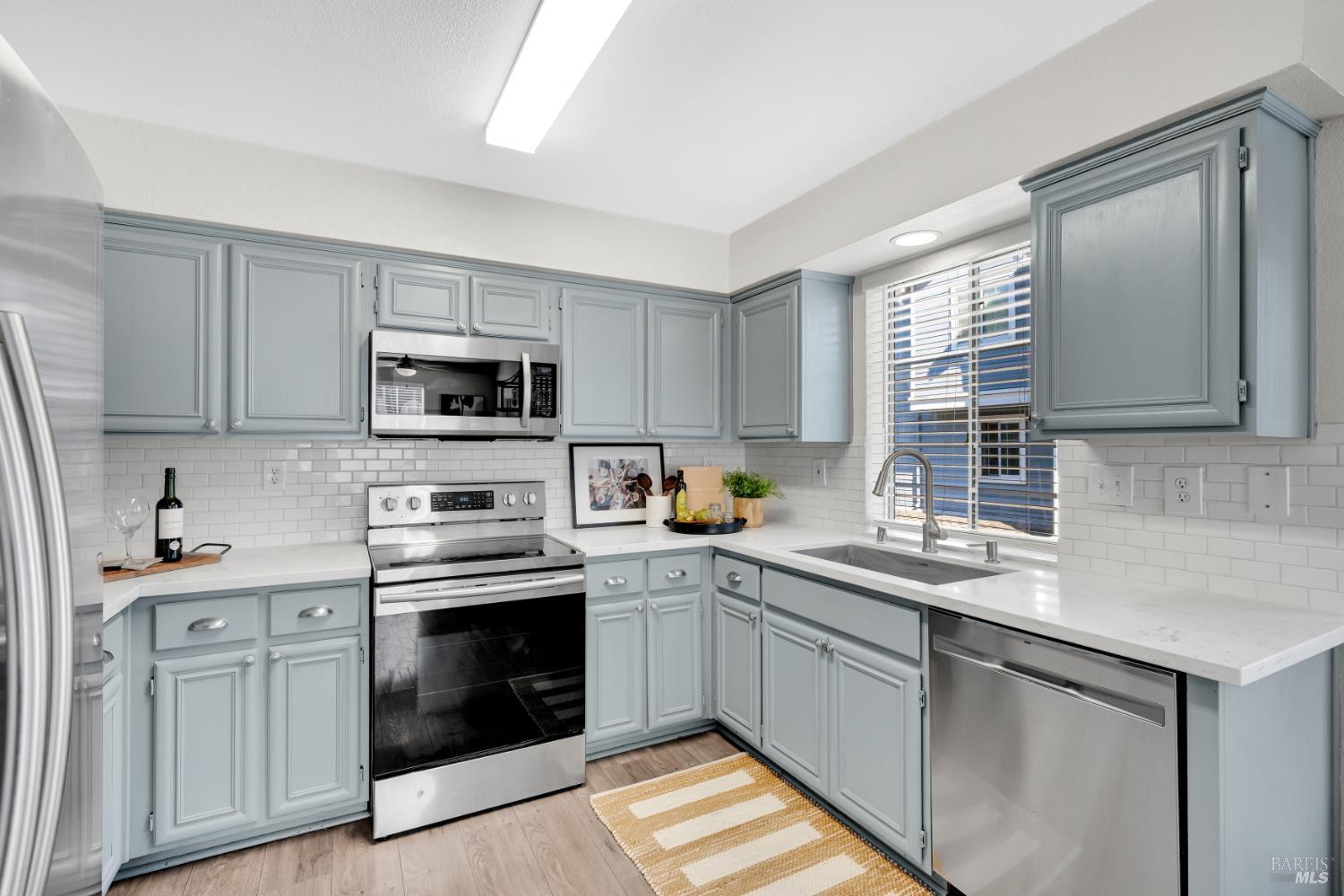 498 E E Street Benicia CA 94510