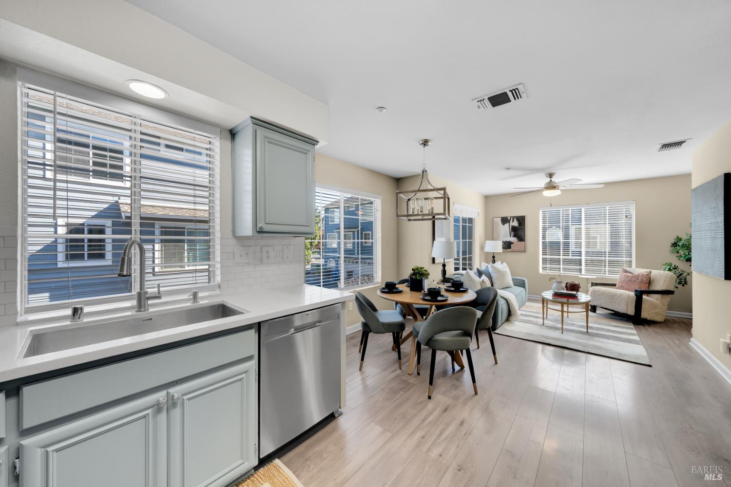 498 E E Street Benicia CA 94510