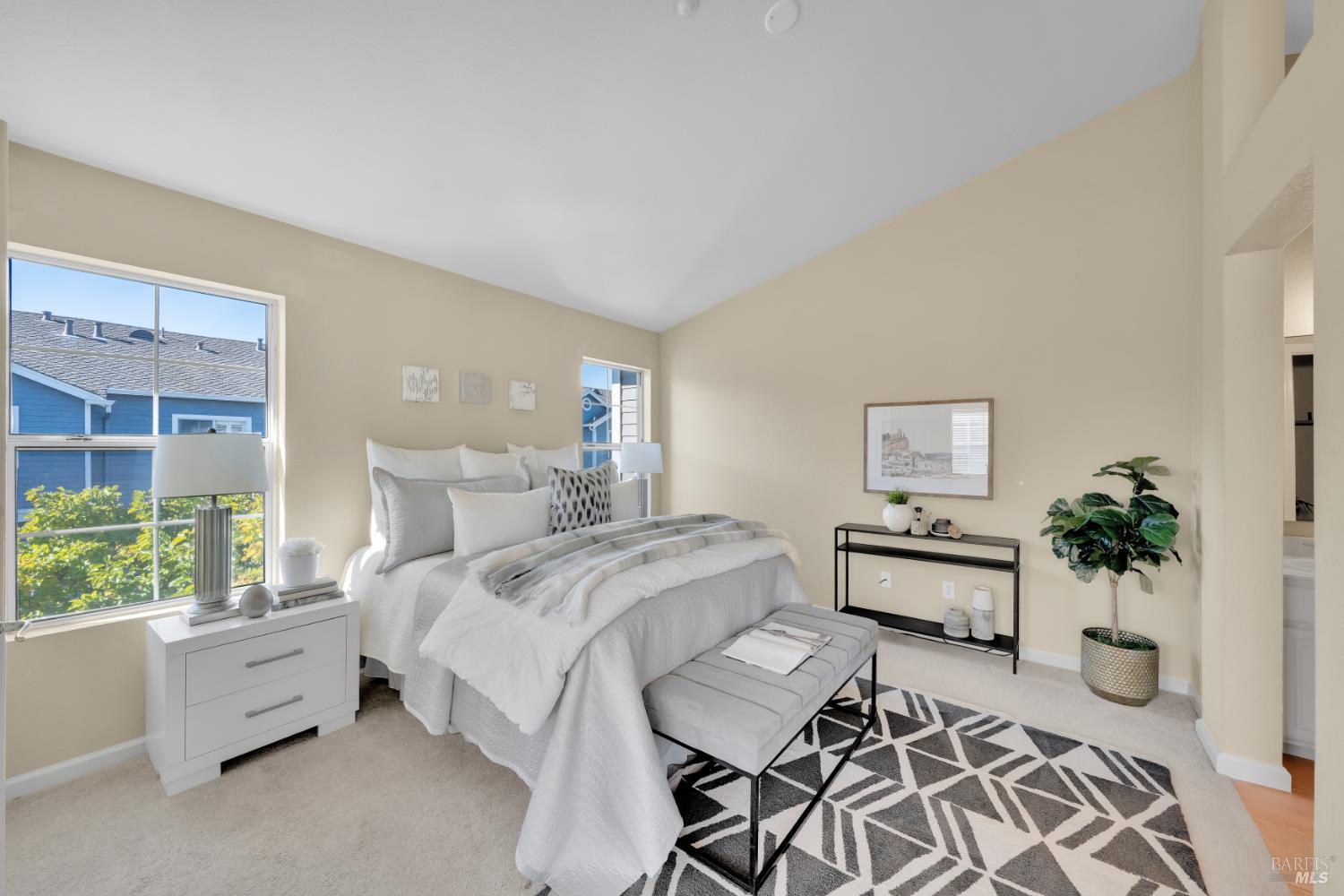 498 E E Street Benicia CA 94510