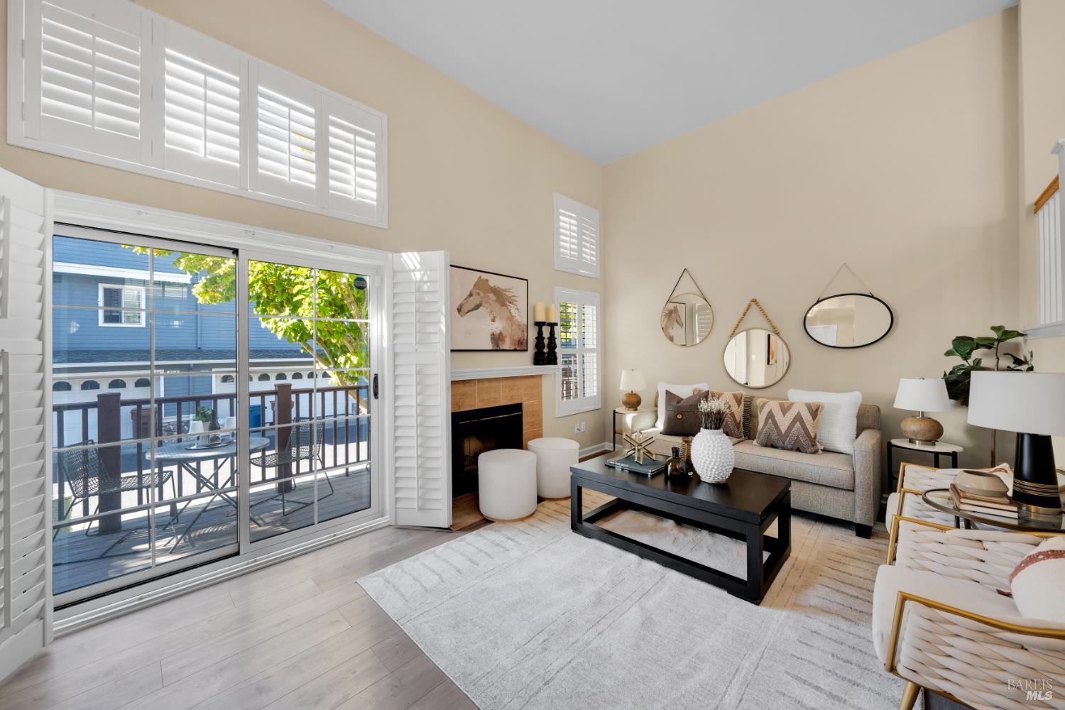 498 E E Street Benicia CA 94510