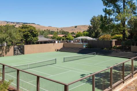 82 Surrey Lane San Rafael CA 94903