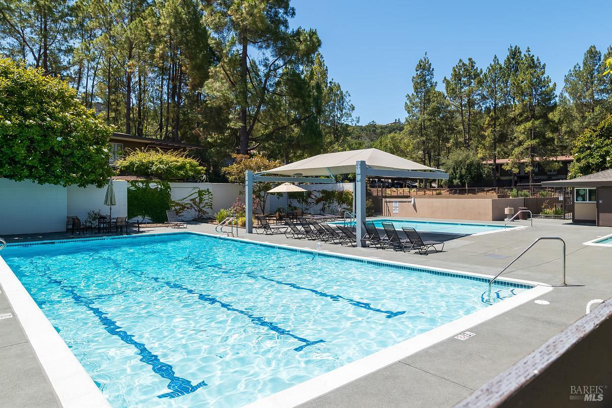 82 Surrey Lane San Rafael CA 94903