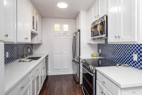 82 Surrey Lane San Rafael CA 94903