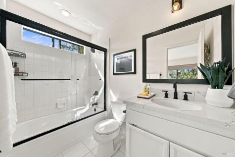 12 Bermuda Harbor Boulevard Novato CA 94949